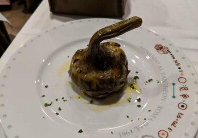 carciofi alla romana armando al pantheon trattoria ristorante cucina romana pellegrinaggio pellegrini roma giubileo 2025 jubilee Papa Francesco pranzare cenare roma